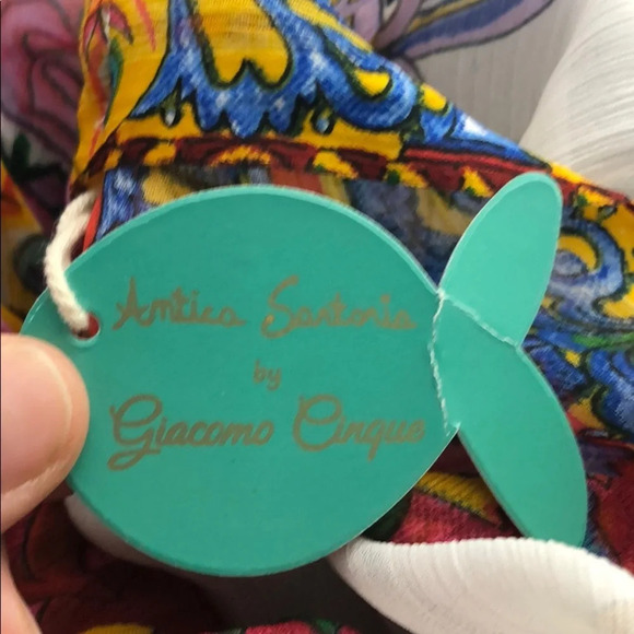 Huge sheer wrap peacocks and sewing machines NWT - Picture 4 of 4